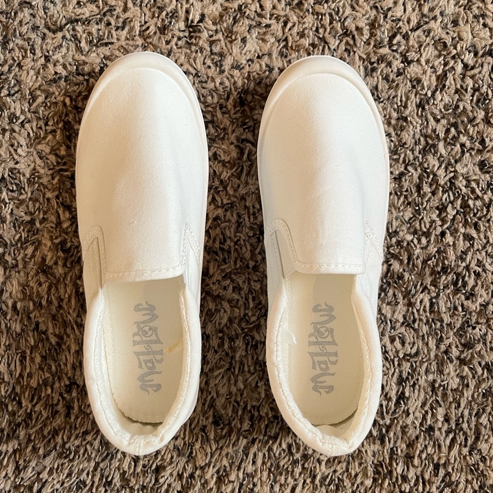 MadPole - White Sneakers Slide Ons